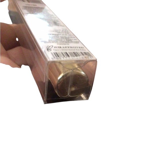 Relove by Revolution Glow Up Liquid Highlighter- Heaven Sent - Picture 7 of 9